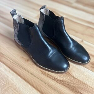 Black Leather Chelsea Boots with Snakeskin Detail